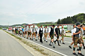 Maibaumaufstellen in Soyen am 30.04.2022