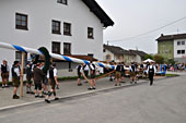 Maibaumaufstellen in Soyen am 30.04.2022